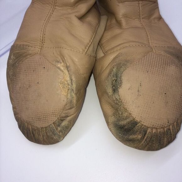 Bloch Tan Leather Modern/Jazz Dance Shoes with 3/8" Heels - Picture 4 of 4
